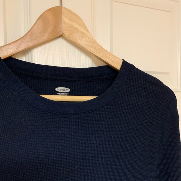 Old Navy waffle weave tee - Picture 2 of 2